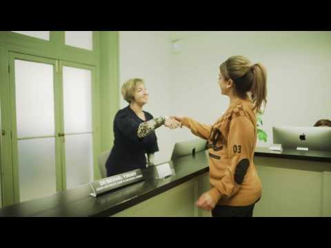 Video: Expert insights on smooth vs textured breast implants